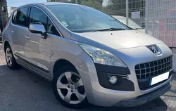 PEUGEOT 3008 / 1.6 HDi 112 cv *Finition Active