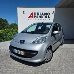 Peugeot 107 1.0 Trendy 2 Tronic