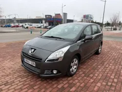 Peugeot 5008 2.0HDI Premium