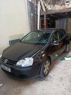 VW Golf FSI