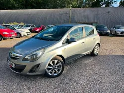 Opel Corsa 1.4 - 100 ch Twinport Cosmo