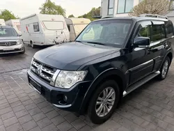 Mitsubishi Pajero 7 Places 3.2 200CH - 2ème Main - Carnet D'Entretien Complet - Attelage - Toit Pano - Sellerie Cuir - Xénon - Sièges Chauffants - 168000KM