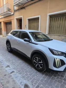 PEUGEOT 2008 1.2 PureTech S&S Active Pack 100