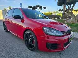 Volkswagen Golf GTI 2.0 TSI DSG