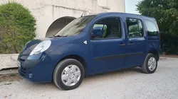 Renault Kangoo 2 familiale 1.6l 16v essence 5 places 84569km d'origine boite automatique clim radar recul regulateur de vitesse 4 vitres électriques siège passager se replie complètement à plat