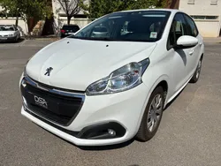 PEUGEOT 208 Phase 2 2 PLACES + 1.5HDI 100 FAP Société Premium Pack