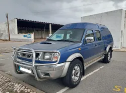 Nissan Navara 2.5TD Intercooler 4x4 versão Longa