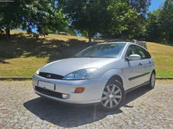 Ford Focus 1.4 gasolina