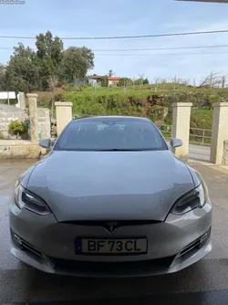 Tesla Model S P90D