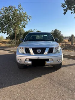 Nissan Navara 2 donos 167.000klmts impecável