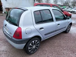 RENAULT Clio II