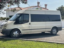 Ford Transit T300 125 (9Lugares)