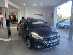 Peugeot 208 1.2 VTI -62 MIL KMs