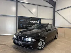 BMW Série 5 530i Pack M boite méca excellent état