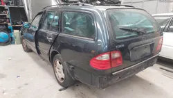Mercedes-Benz E 300 300td