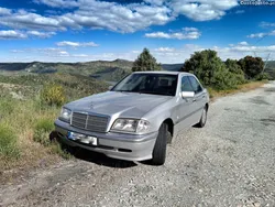 Mercedes-Benz C 220 95cv