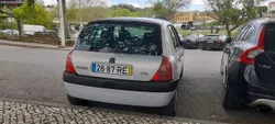 Renault Clio tech road