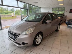 PEUGEOT 208 BUSINESS R' 1.6 E-HDi 92 FAP BVM5 BLUE LION BUSINESS R'