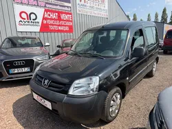 Citroën berlingo ii 1.6l hdi 1 ère main avec attelage