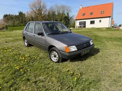 Peugeot 205 SR 21500 kms certifié