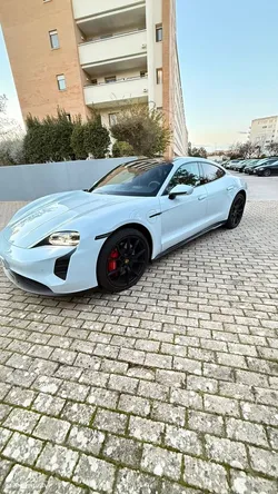 Porsche Taycan GTS