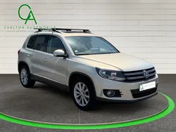 VOLKSWAGEN TIGUAN 1.4 TSI 125 BMT Trendline SIEGES CHAUFFANTS-TOIT OUVRANT-CLIM AUTO