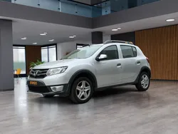 Dacia sandero 1.5l dci 90ch laureate * gps * climatisation
