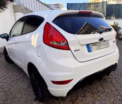 Ford Fiesta Comercial