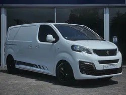 Peugeot EXPERT FOURGON 2.0 Blue HDi 122 cv Boîte auto Fourgon moyen - Sport Edition - Reprogrammé 180 cv - Entretien Peugeot - Caméra De Recul