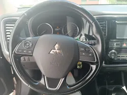Mitsubishi Outlander di-d intense 2wd