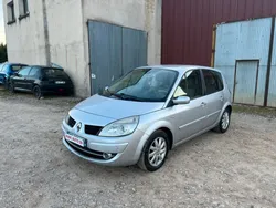 Renault scenic 2 2.0 150cv • 230000 kms • 2008
