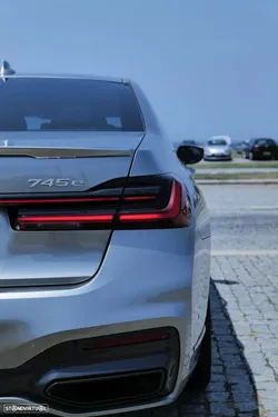 BMW 745 e iPerformance Pack M Auto