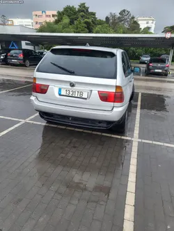 BMW X5 3.0 diesel cx automática bom estado