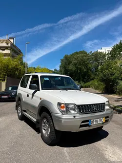 Toyota Land Cruiser KZJ 90