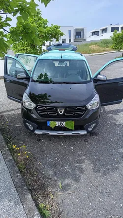 Dacia Lodgy Dacia lODGy stepway  ano2018 é de 7 lugares