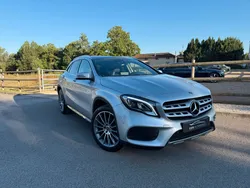 MERCEDES-BENZ GLA 200 7-G DCT Starlight Edition