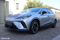MG MG4 64 kWh Luxury