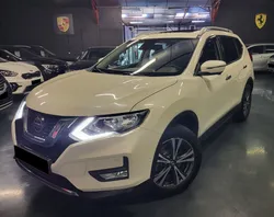 NISSAN X-Trail Phase 2 1.7 DCi 16v 2WD S&S 150cv N-Connecta (7 places - GPS - Caméra 360° - Toit Ouvrant - Toit Pano)