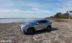 Lexus NX 450h+