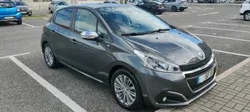 Peugeot 208 1.2 Style / Mod 2017