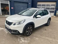 Peugeot 2008 1,2 ess 110 cv Allure