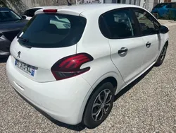 Peugeot 208 1.6 BLUEHDI / 1 er Main / 68000 Km Origine / Carnet full