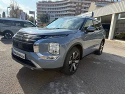MITSUBISHI Outlander PHEV Kaiteki 4WD