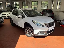 Vend 2008 1.2 110cv allure 09/2017