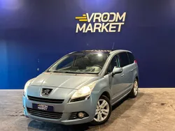 PEUGEOT 5008 2.0 HDi FAP Premium Pack 5pl - Origine France / Toit pano / Aide stationnement / Distribution 10/2019 / Radar Av/Ar / Attelage fixe