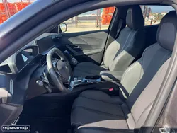 Peugeot 2008 1.2 PureTech GT Line EAT8