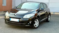 Renault Megane 1.5 dCi BOSE Edition 110CH - BOITE AUTOMATIQUE - RADAR DE RECUL - RÉGULATEUR/LIMITEUR