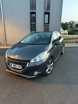 Peugeot 208 1.6 e-HDi 90ch Allure