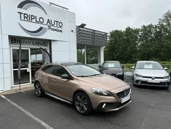 VOLVO V40 Cross Country T4- 180 - BV Powershift Summum GPS + TOIT PANORAMIQUE