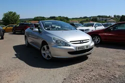 Peugeot 307 CC 2L 16V 138 CV PACK CUIR GPS 3D CLIM PACK HIVER JA 17 RADAR BLUETOOTH RÉGULATEUR